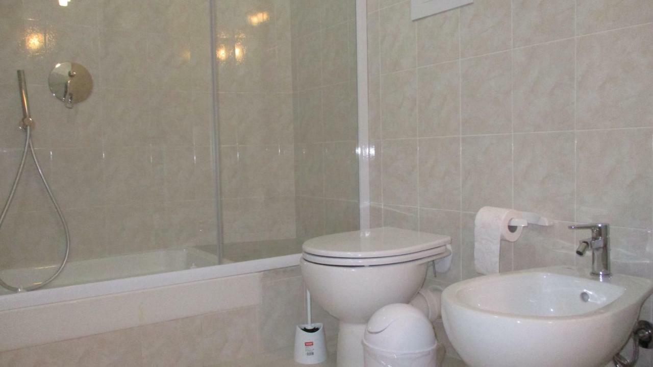 Gymnasium Bed & Breakfast Syracuse Luaran gambar